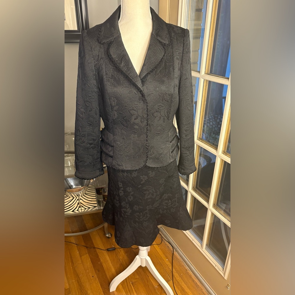 Nipon Boutique Textured Black suit 10 petite